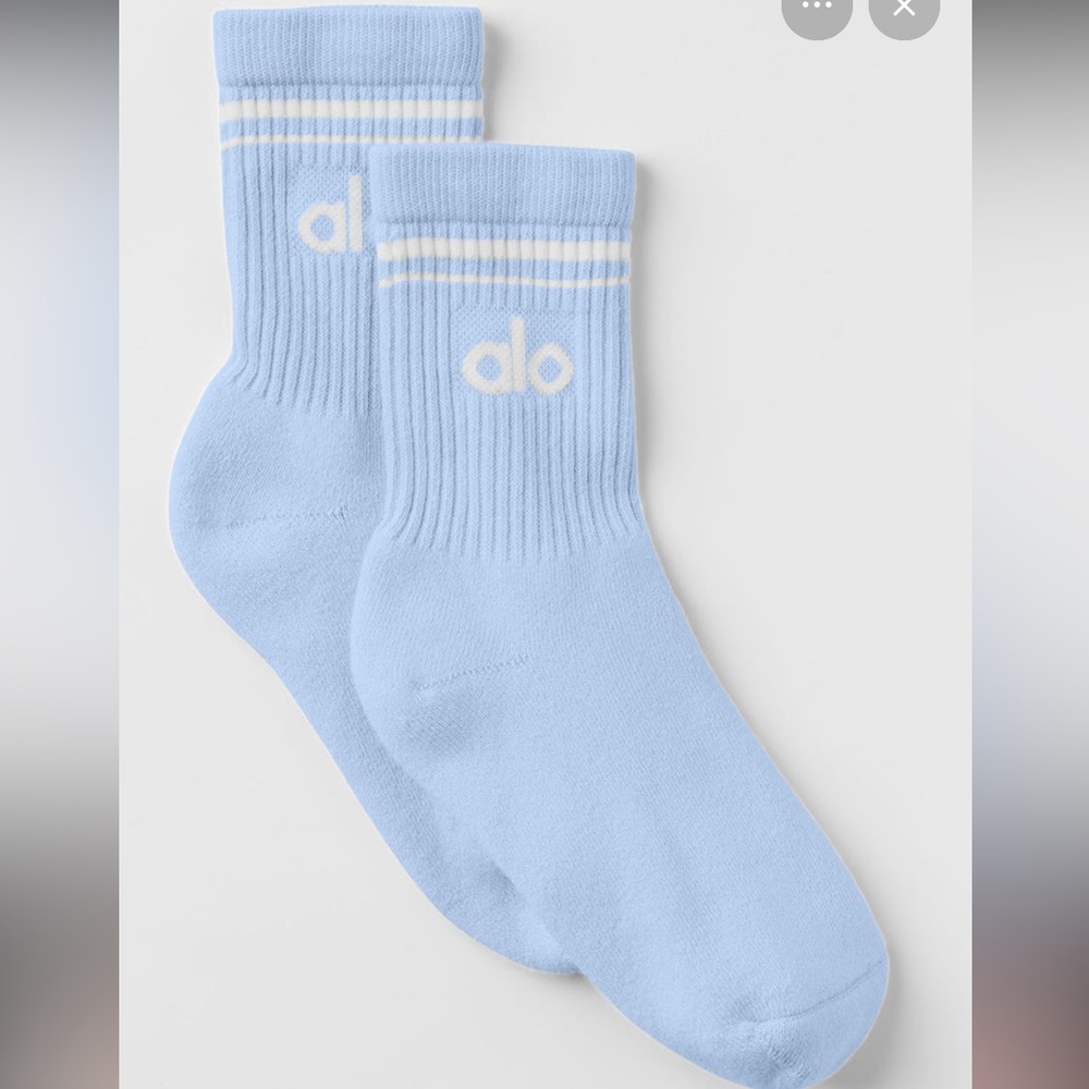 NWT ALO Yoga Unisex Half Crew Socks